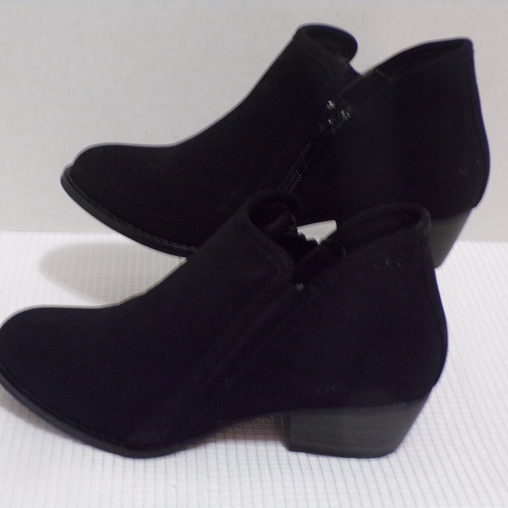 Falls Creek Angle Boot's w/Zipper Black Suede Uppers Size 6.5 Medium NEW - Picture 2 of 7
